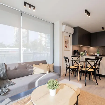 Charming Retreat 2D2B Apartment
